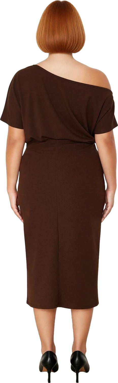 Kadın Düşük Kol Asimetrik Yaka Bodycon Midi Elbise Zarif ve Şık Krep Örme Detaylı Giyim Stili