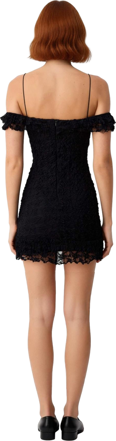 Kadınlara Özel Bodycon Kalıp Dantel Mini Elbise Carmen Yaka Şıklığı ve İnce Askılı Detayıyla