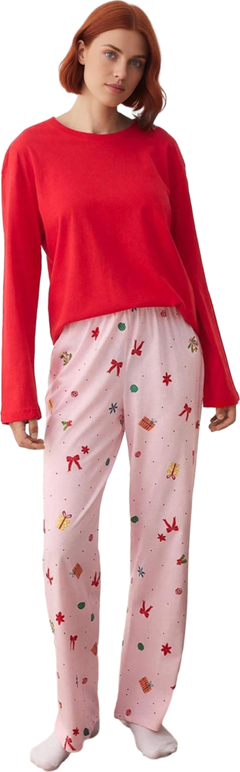 Kadın Yılbaşı Desenli Pamuklu Pijama Takımı Fonksiyonel Dayanıklı Kaliteli Konforlu Modern