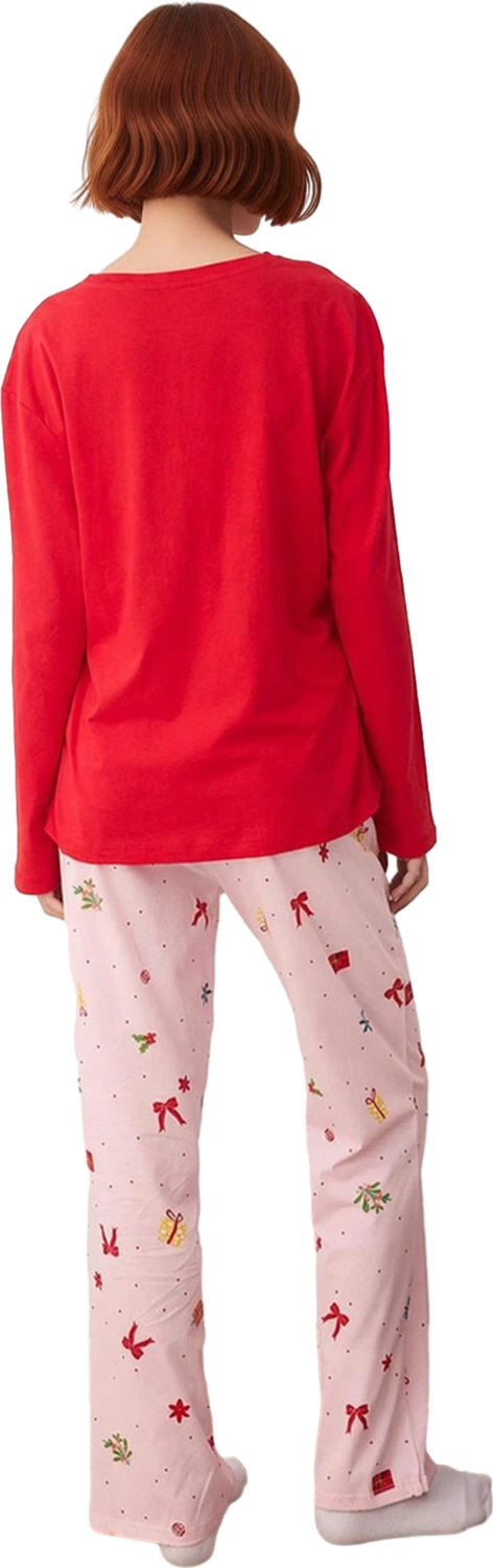 Kadın Yılbaşı Desenli Pamuklu Pijama Takımı Fonksiyonel Dayanıklı Kaliteli Konforlu Modern