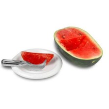 Toptancı Kapında Karpuz Dilimleme Bıçağı
