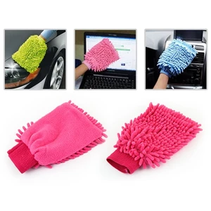 Toptancı Kapında Mikrofiber Temizlik Eldiveni