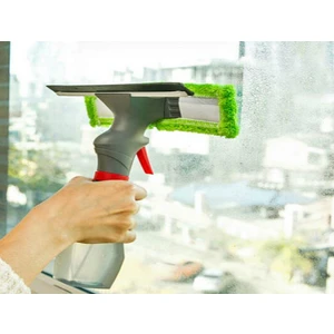 Toptancı Kapında Spreyli Su Hazneli Mikro Fiber Cam Silme Mopu