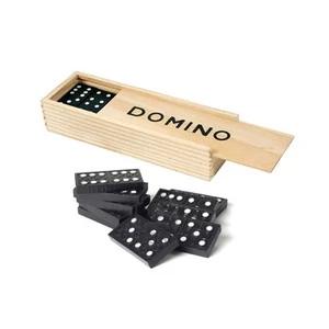 Toptancı Kapında Ahşap Domino Seti