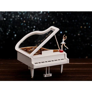 Toptancı Kapında Piyano Balerin Müzik Kutusu