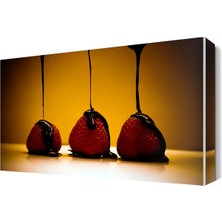 Dekor Sevgisi Çilek Şelalesi Canvas Tablo  45x30 cm