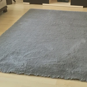 Tavşan Tüyü Post Peluş Yıkanabilir Kaymaz Taban Halı  Gri