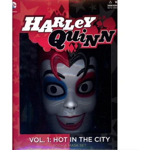 Dc Comics Harley Quinn Book And Mask Set