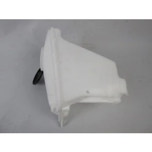 TOYOTA COROLLA- AE101- 93/98 ÖN CAM SU BİDONU MOTORSUZ [ORİJİNAL TOYOTA TİPİDİR] KAPAĞI İLE BİRLİKTE