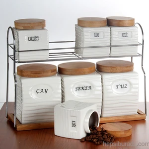 Porselen Ahşap Askılı Standtlı 7 Li Porselen Baharat Takımı