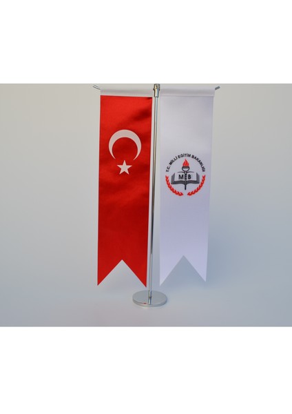 Milli Eğitim Bakanlığı Ve Türk Bayrağı Kırlangıç Masa Bayrak Takımı