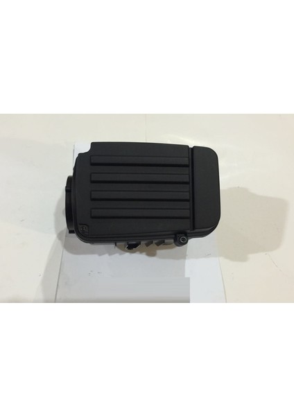 Volkswagen Passat 1.6 Bse - Bgu Motor Hava Filtre Kutusu