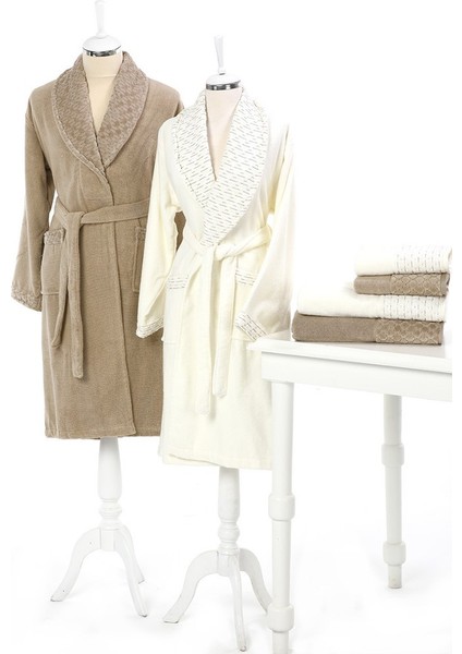 Adria Kahve Bornoz Takımı