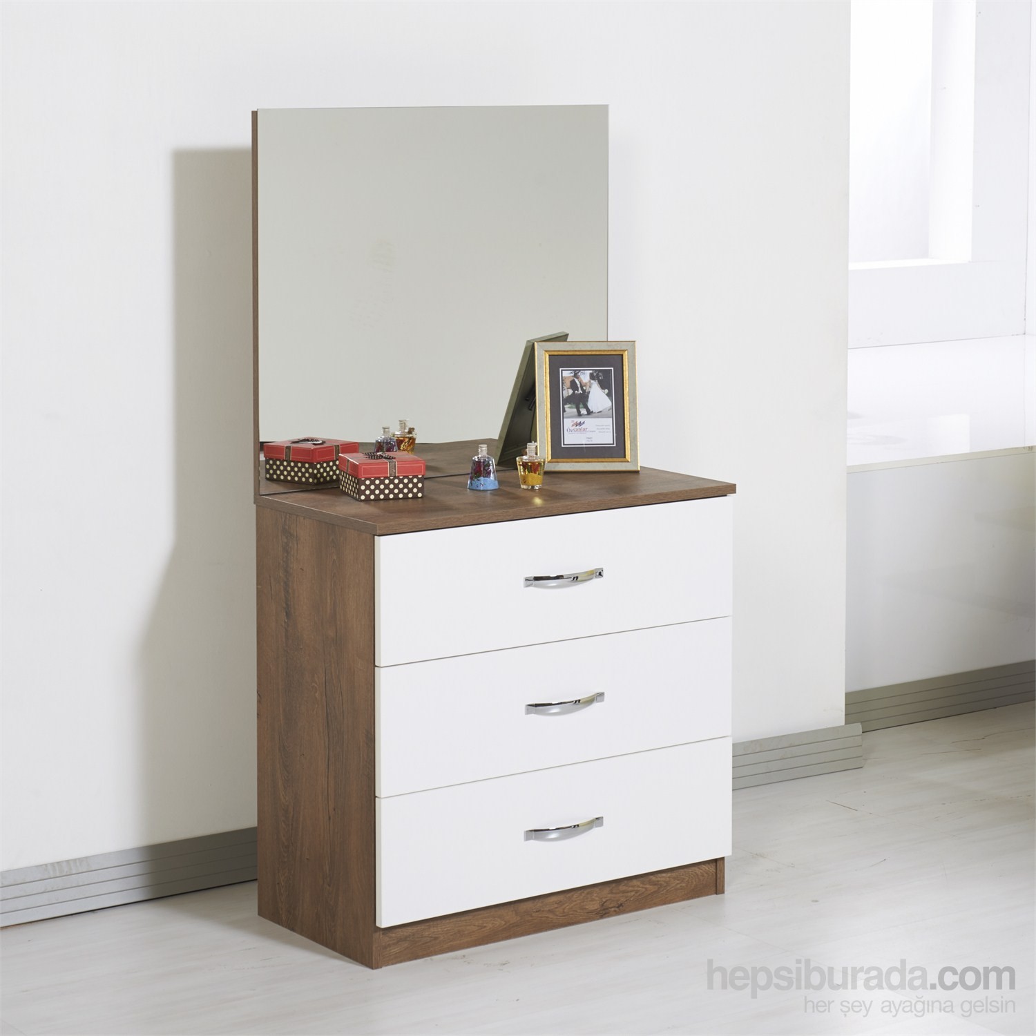 Dessenti Merzuka Yatak Odası Aynalı Şifonyer Kafkas Meşe