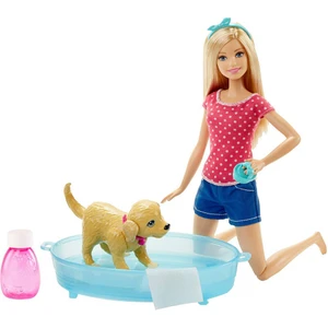 Ve Köpekçik Banyo Keyfi