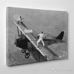 - Uçakta Tenis Canvas Tablo - 75X50cm