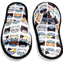 Chochili Unisex Beyaz Maskeli Kedi Desenli Önü Açık Yumuşak Tabanlı Ev Terlik