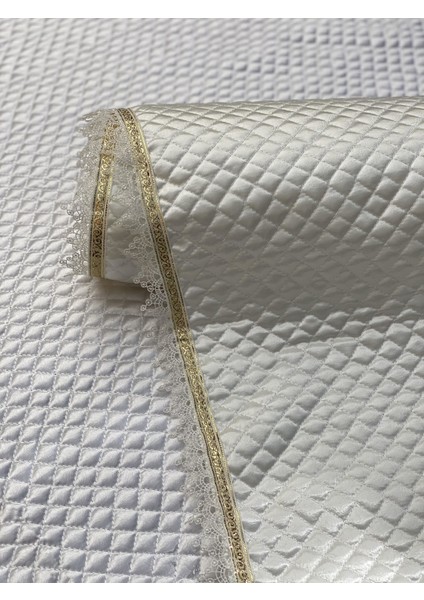 Vintage Sınırlı Üretim Özel Seri Saten Raf Örtüsü - Krem 40 cm Derinlik x 10 mt Boy Gold Su Taşı Detaylı Lüks Saten Kapitone Raf Örtüsü / Çekmece Örtüsü / Dolap İçi Örtü