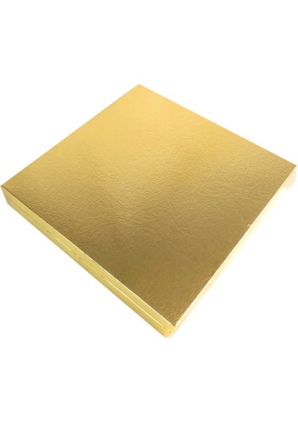 Karton Çikolata Kutusu 16'lı Separatörlü 23.5 x 22.5 cm Altın