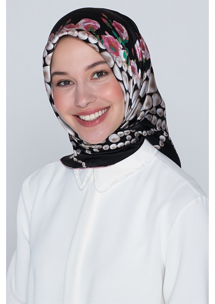 Nostalji Sura İpek Eşarp Siyah Çiçekli İnci Detaylı