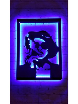 MF Tasarım Rgb Kumandalı Marla Singer LED Işıklı Ahşap Mdf Dekoratif Tablo 50 x 35 cm
