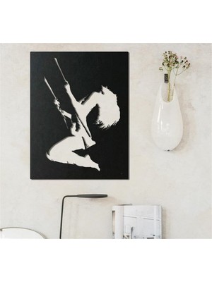 Baupor Sallanan Kadın Metal Duvar Dekoru