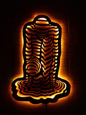 MF Tasarım Rgb Kumandalı Human Body LED Işıklı Ahşap Mdf Dekoratif Tablo 50 x 30