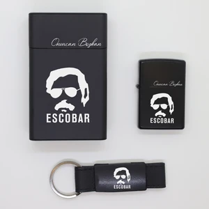 Ada Lazer Kişiye Özel Eskobar Metal Sigara Kutusu, Zippo Çakmak ve Anahtarlık Seti
