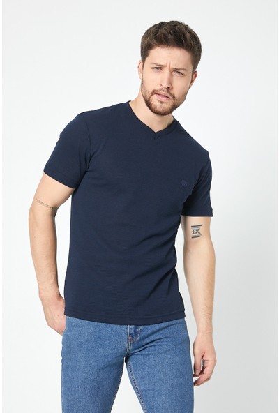 Metalic Erkek Lacivert Göğüs Nakış Detaylı Slim Fit Kısa Kollu V Yaka T-Shirt