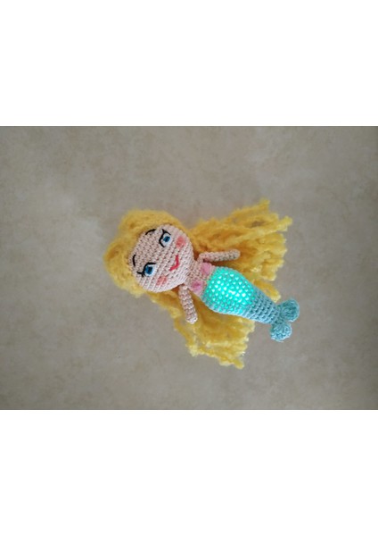 Işıklı Deniz Kızı Anahtarlık Amigurumi Organik Oyuncak fiyatları