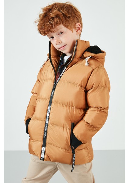 İçi Peluş Astarlı Çıkarılabilir Kapüşonlu Şişme Mont Erkek Çocuk MONT 576220K fırsatları