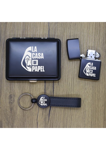 Ada Lazer Kişiye Özel La Casa De Papel Metal Tabaka, Zippo Çakmak ve Anahtarlık Seti