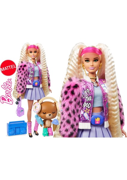 Ekstra Bebek / Kürklü Kolları ve Evcil Hayvan Oyuncak Ayı ile Üniversite Ceketli Barbie