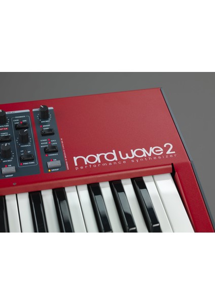 Wave 2 Wavetable 61 Tuşlu Synthesizer