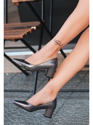 7erbilden Manina Platin Cilt Desenli Topuklu Ayakkabı
