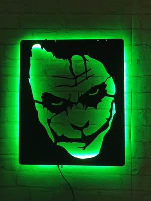 MF Tasarım Rgb Kumandalı Joker LED Işıklı Ahşap Mdf Dekoratif Tablo 50 x 30