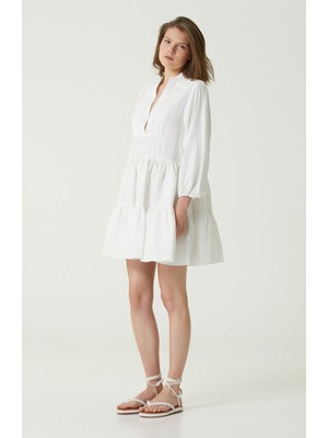 Network Regular Fit Beyaz Pili Detaylı Mini Elbise