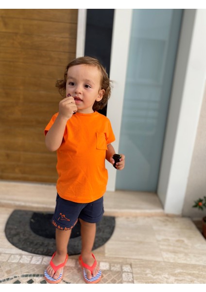 Unisex Turuncu Çocuk Sırt Baskılı Tişört modelleri