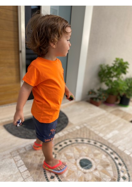 Unisex Turuncu Çocuk Sırt Baskılı Tişört indirimleri