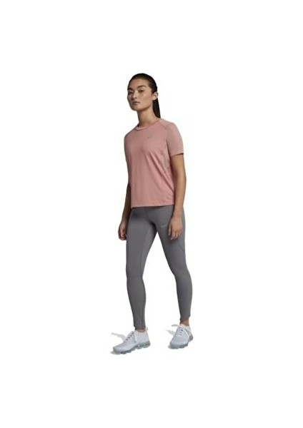 Wmns Training Top Kadın Tişört modelleri