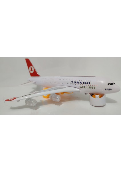 Türk Hava Yolları Sesli Işıklı Hareketli Uçak Oyuncak