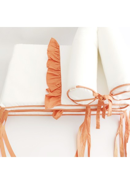Bebek Beşik Fırfırlı Bumper/Yan Koruma Seti 60 x 120 cm Kırık Beyaz-Açık Tarçın indirimleri