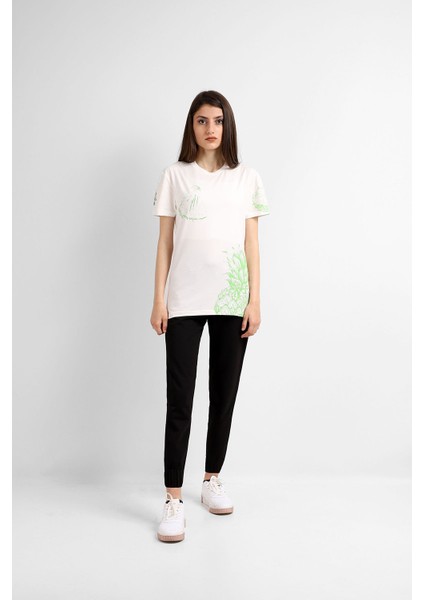 Kadın Sıfır Yaka T-Shirt
