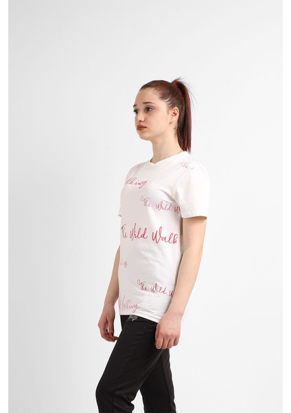 Kadın Sıfır Yaka T-Shirt fırsatları