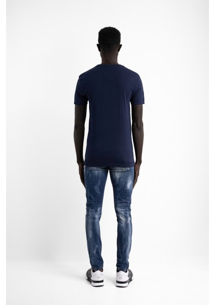 Erkek V Yaka T-Shirt fırsatları