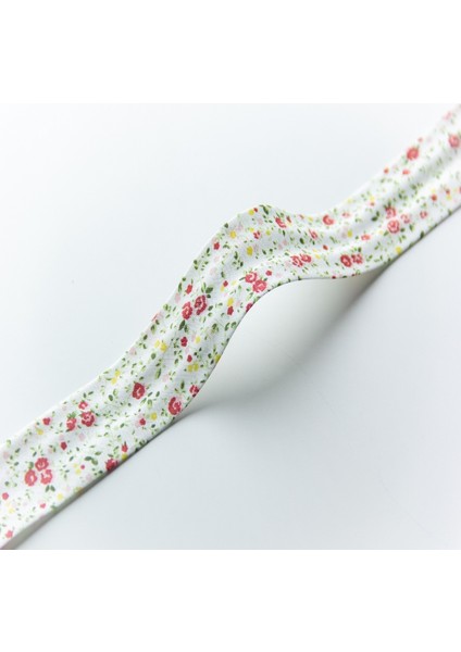 Desenli Koton Biye - 2 Cm Kırmızı Çıtır Çiçekler - 5 Metre