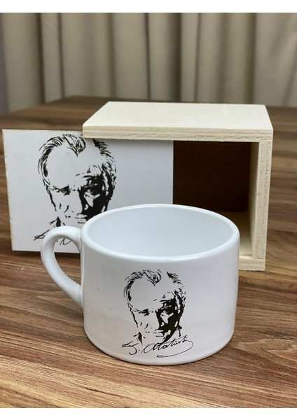 Atatürk Kutulu Dekoratif Hediyelik Kupa