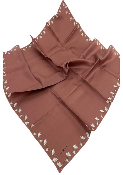 Yeni Sezon Nostalji Serisi Ipek Twill Eşarp 8553D-85