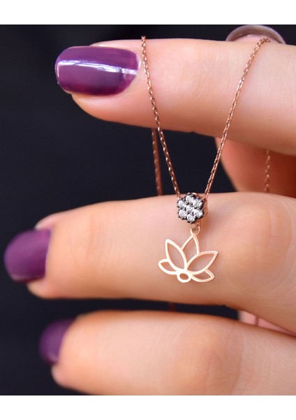 925 Ayar Gümüş Rose Kaplama Elmas Montürlü Lotus Kolye fiyatları