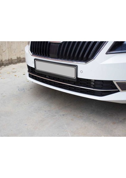 Skoda Superb B8 Krom Ön Tampon Çıtası 3 Parça 2015-2019 Arası